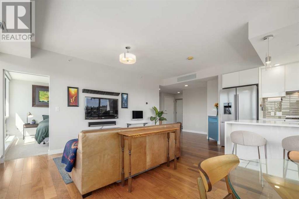 Single Family House for Sale in    Avenue NW Hillhurst Calgary 