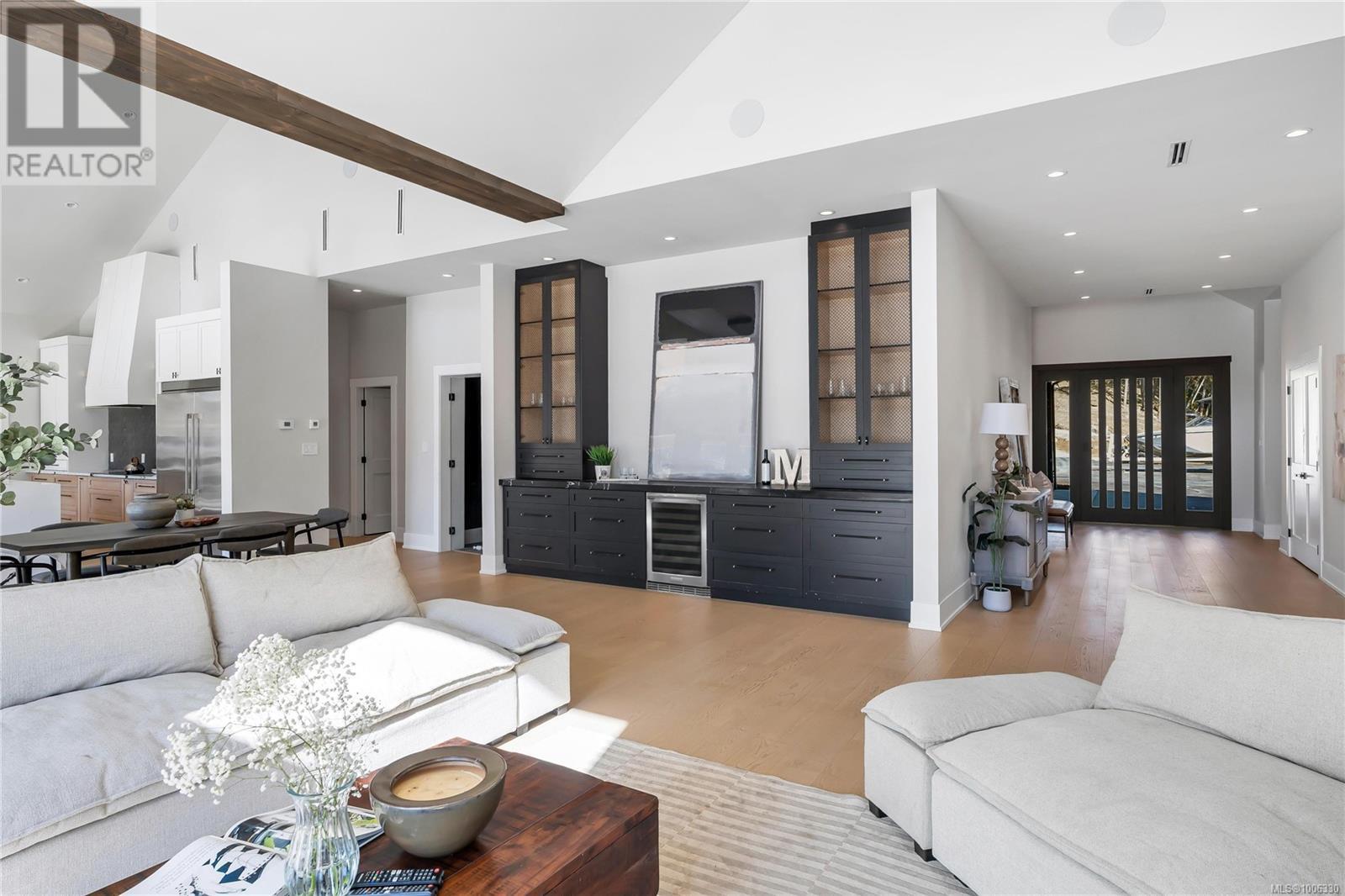  6707 Willis Point Road, Central Saanich