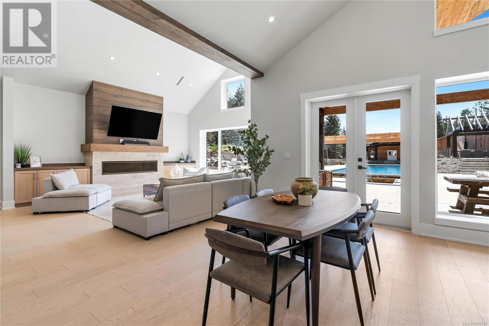  6707 Willis Point Road, Central Saanich