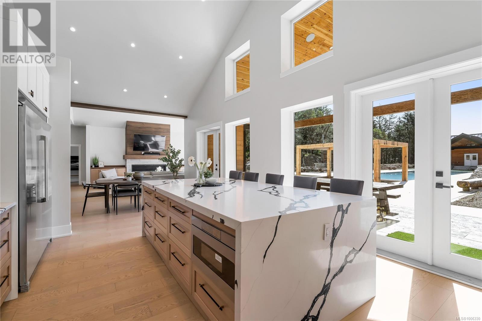  6707 Willis Point Road, Central Saanich