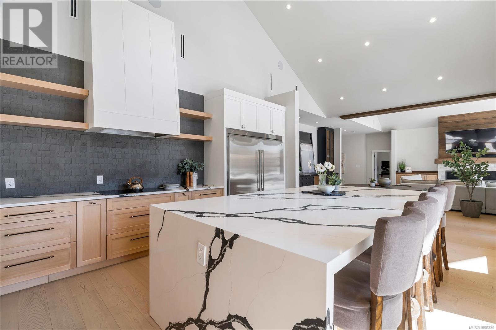  6707 Willis Point Road, Central Saanich