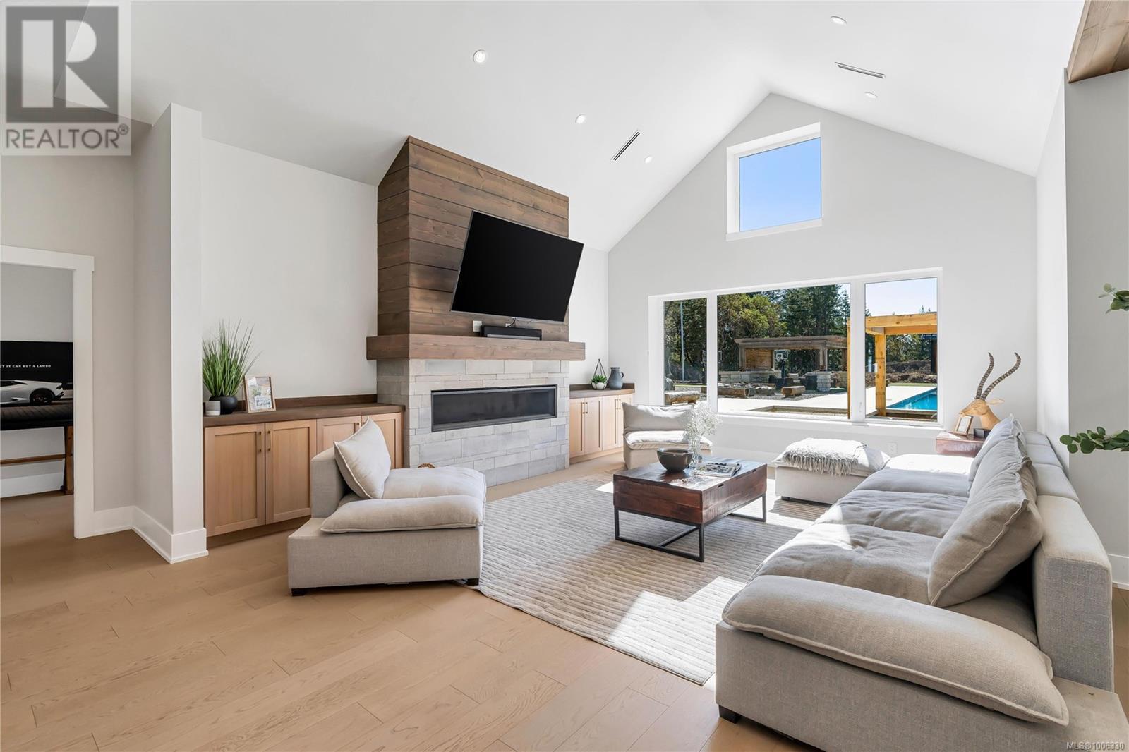  6707 Willis Point Road, Central Saanich