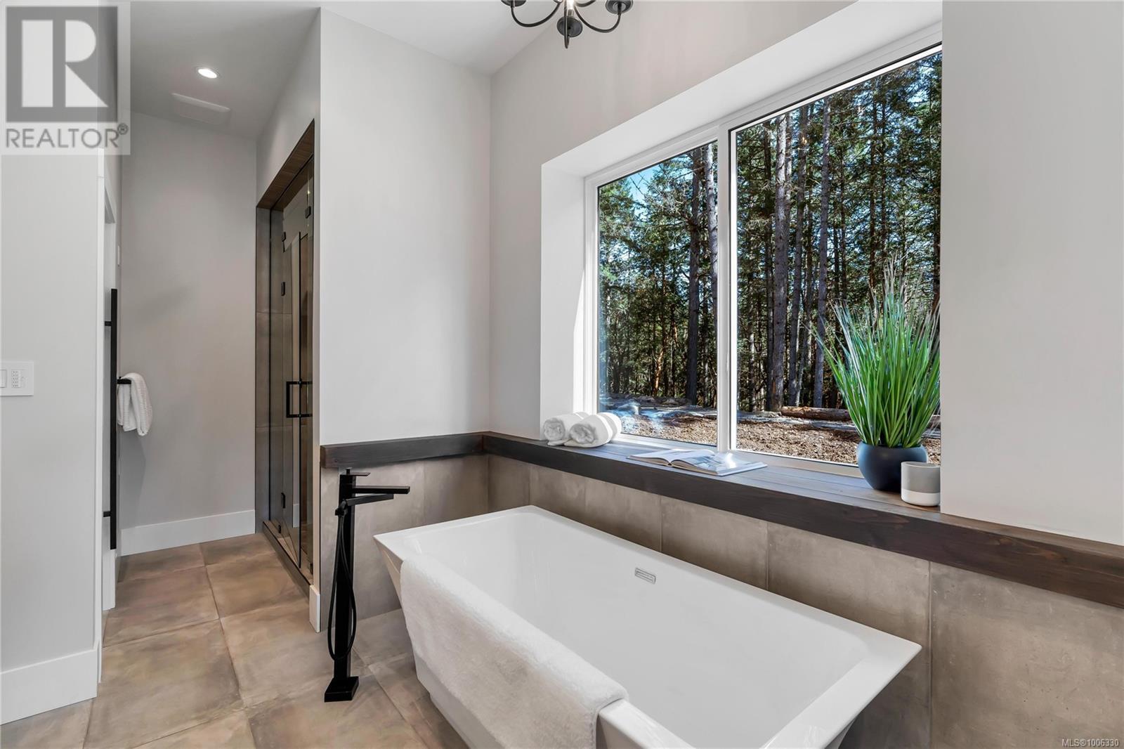  6707 Willis Point Road, Central Saanich