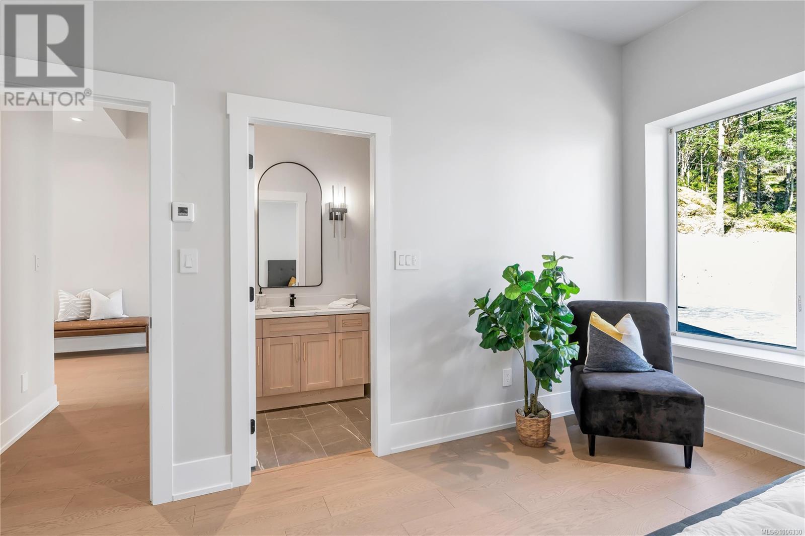  6707 Willis Point Road, Central Saanich
