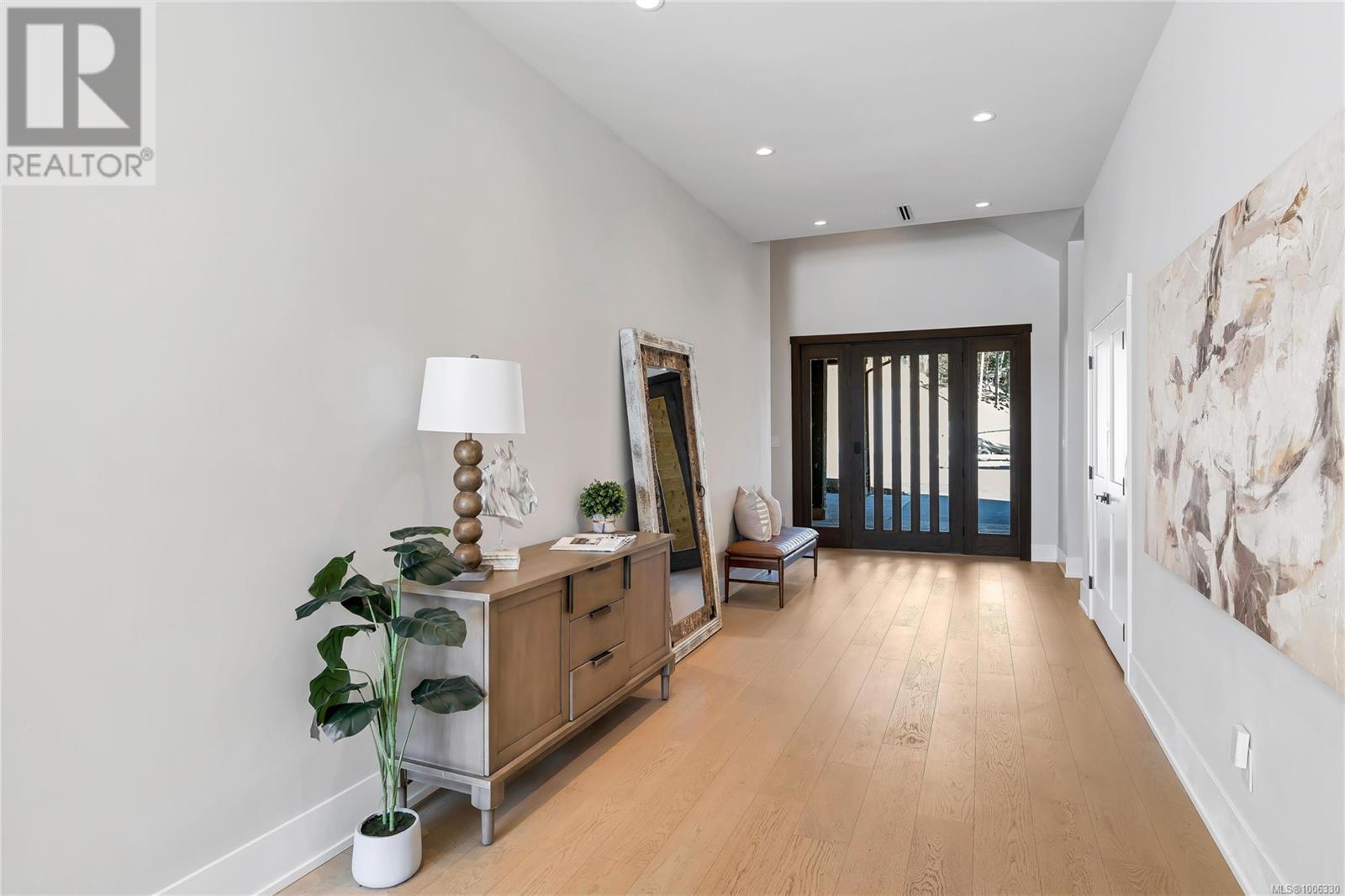  6707 Willis Point Road, Central Saanich