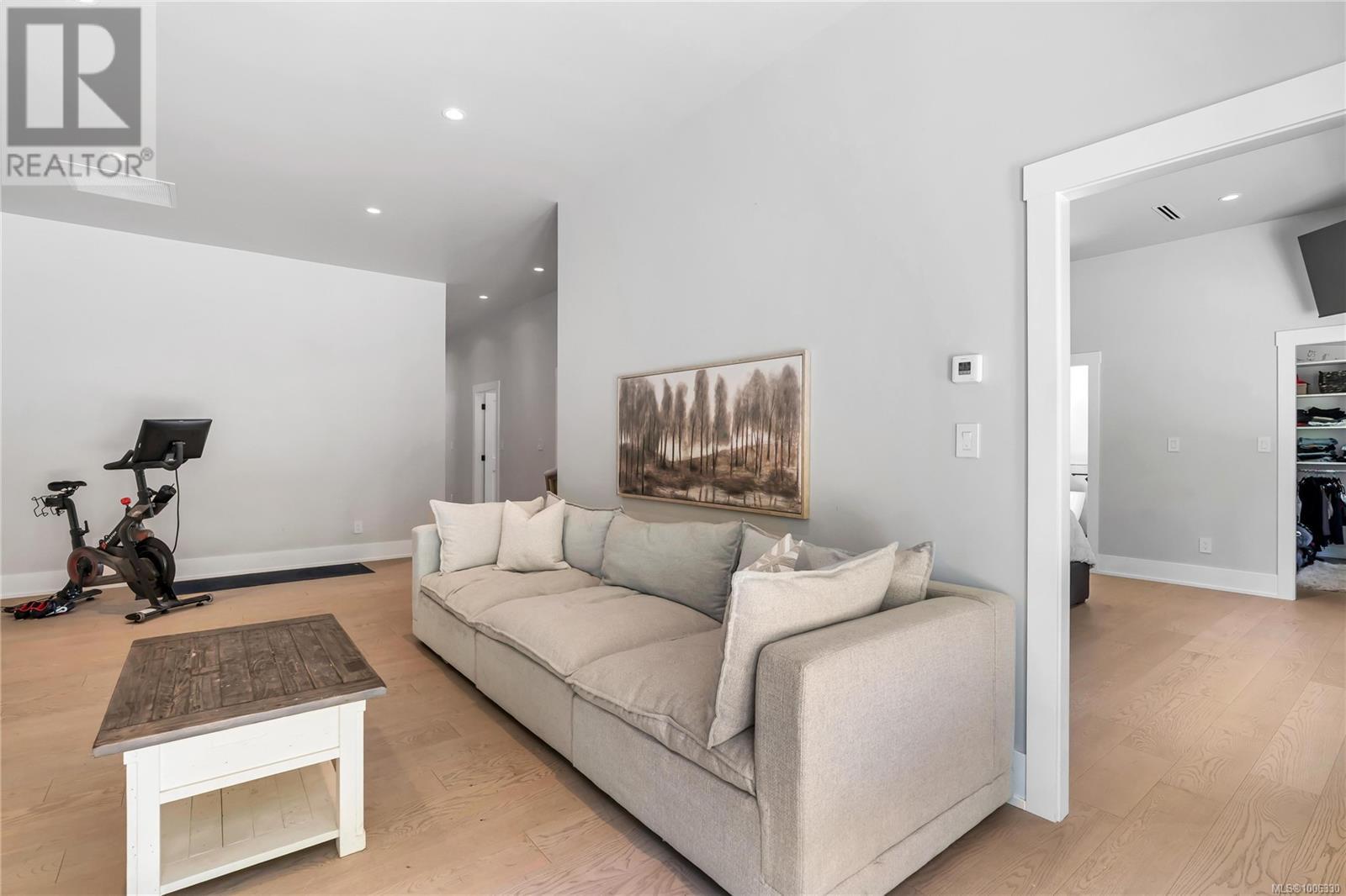 6707 Willis Point Road, Central Saanich