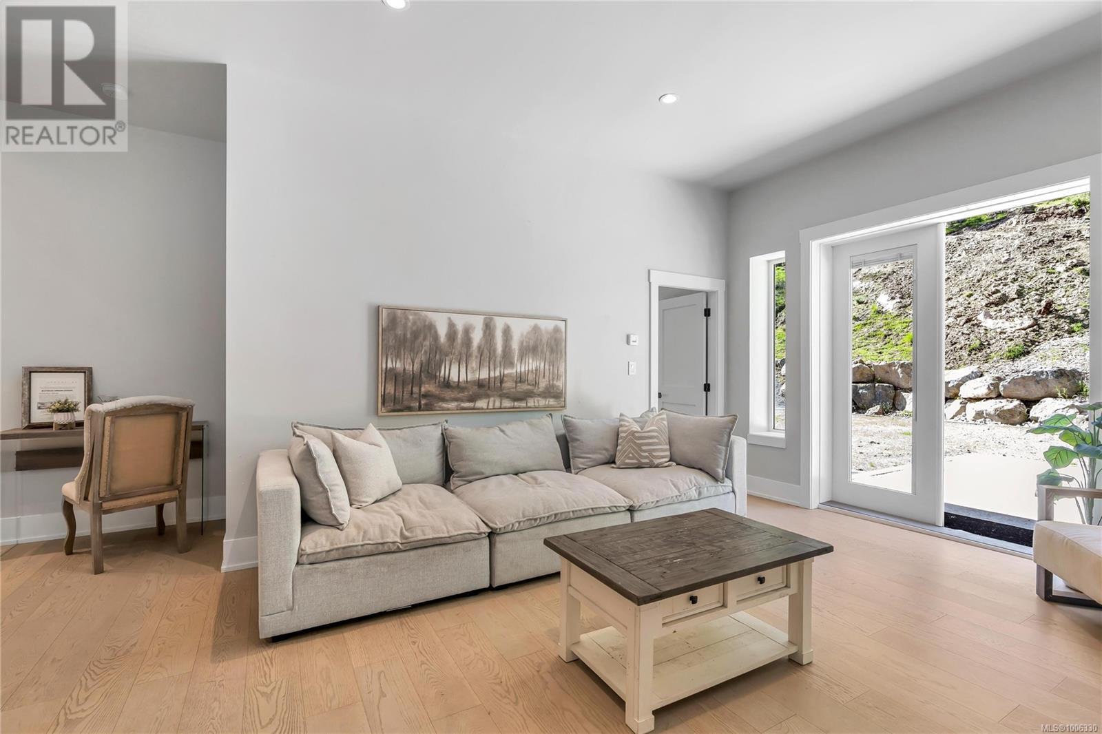  6707 Willis Point Road, Central Saanich