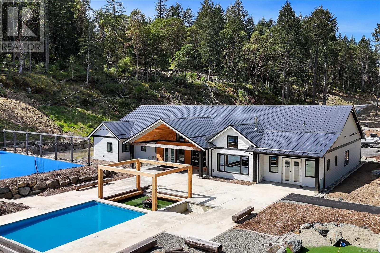  6707 Willis Point Road, Central Saanich