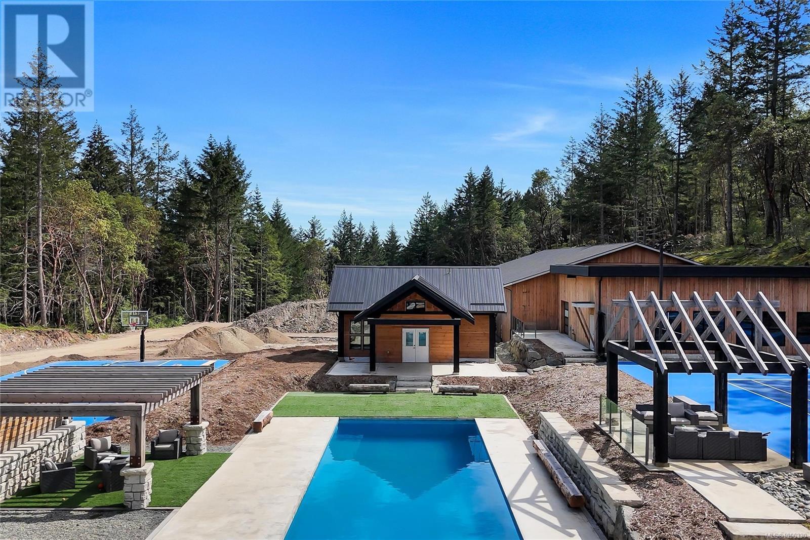  6707 Willis Point Road, Central Saanich