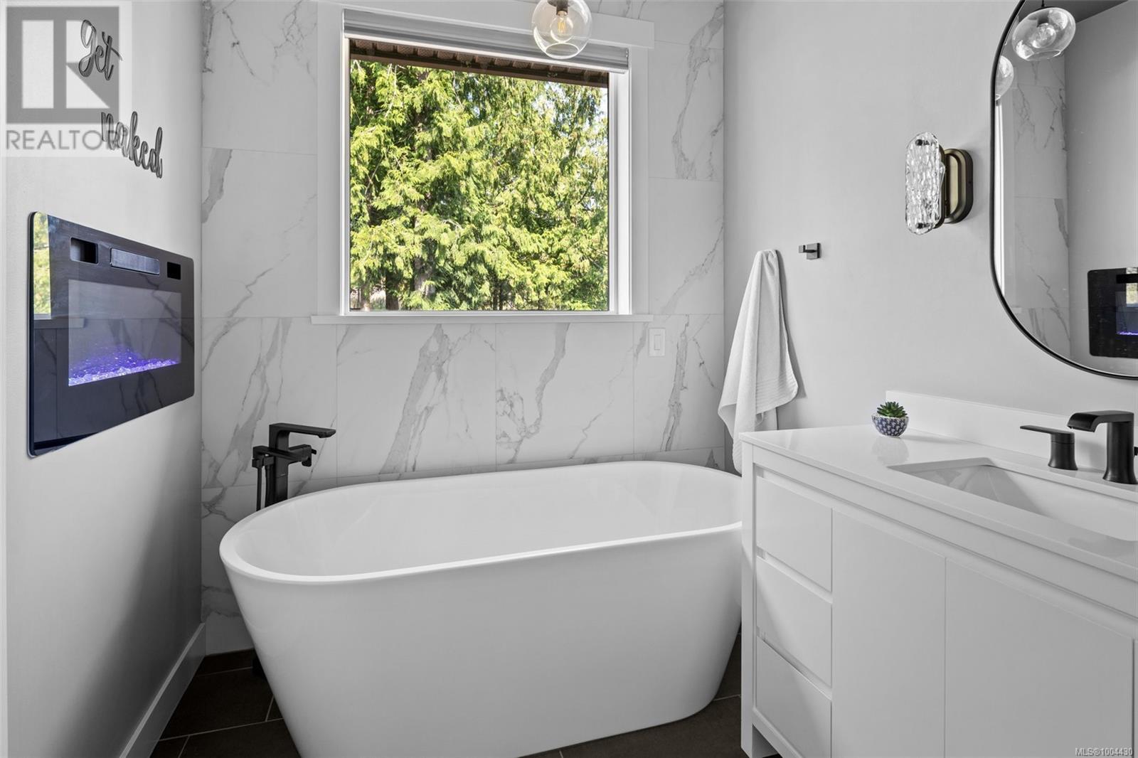 Photo 22 of 6710 Helgesen Rd, Sooke BC