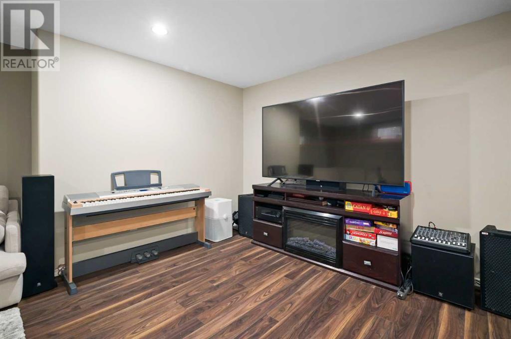 Single Family House for Sale in  Bridlecrest Court SW Bridlewood Calgary 