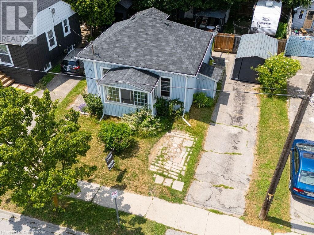 Photo 11 of 63 Washington Avenue, Oakville ON