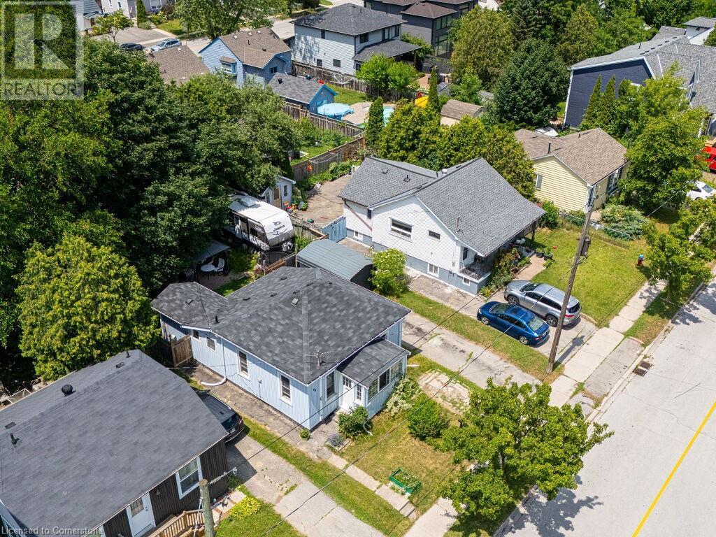 Photo 13 of 63 Washington Avenue, Oakville ON