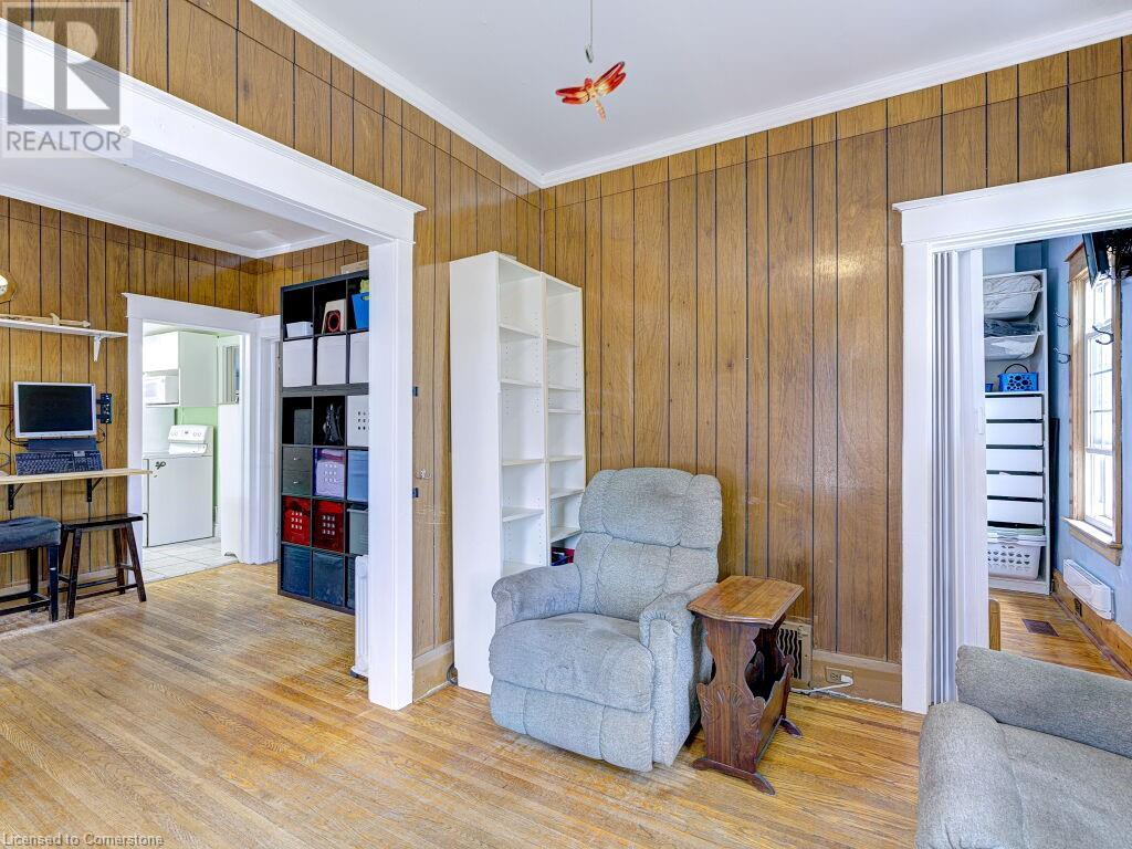 Photo 17 of 63 Washington Avenue, Oakville ON