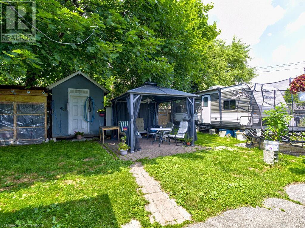 Photo 33 of 63 Washington Avenue, Oakville ON