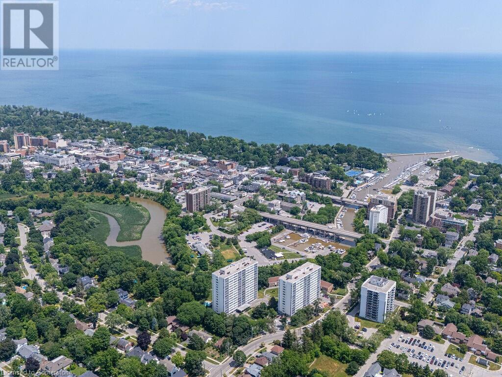 Photo 46 of 63 Washington Avenue, Oakville ON