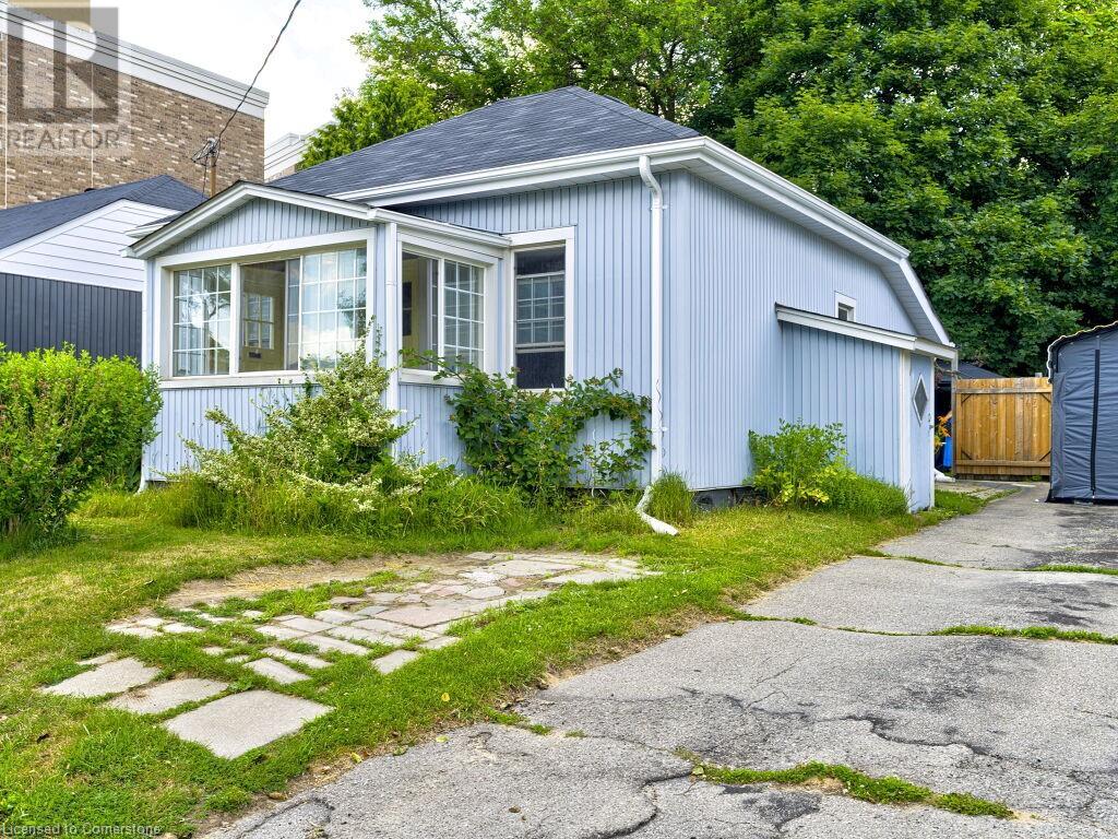 Photo 9 of 63 Washington Avenue, Oakville ON