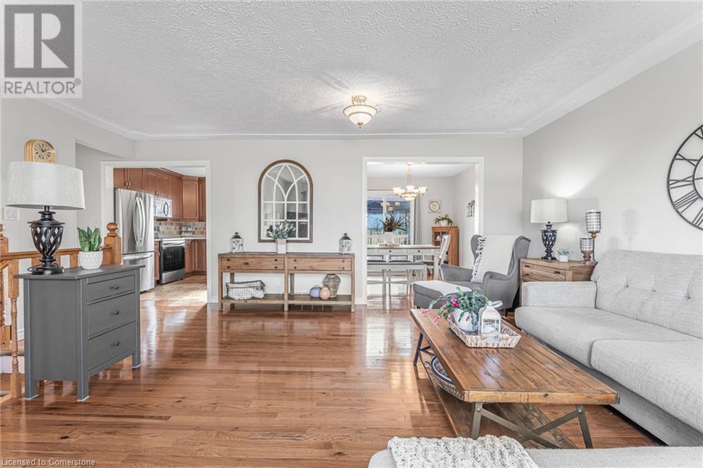 Photo 9 of 7761 Canborough Road, Dunnville ON