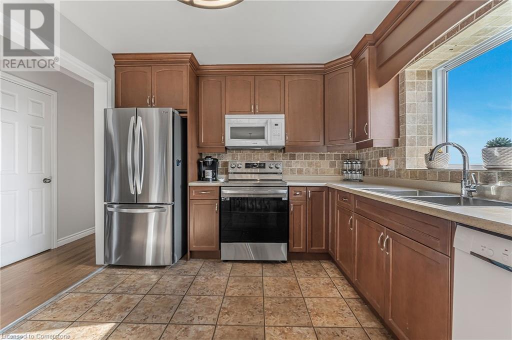 Photo 13 of 7761 Canborough Road, Dunnville ON