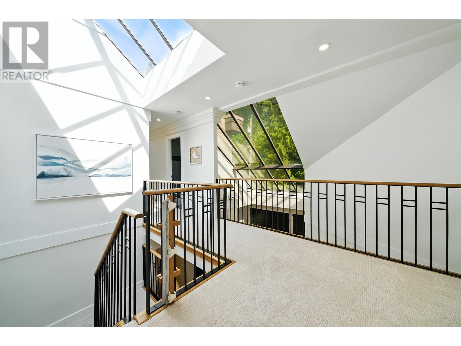 8275 PASCO ROAD, West Vancouver