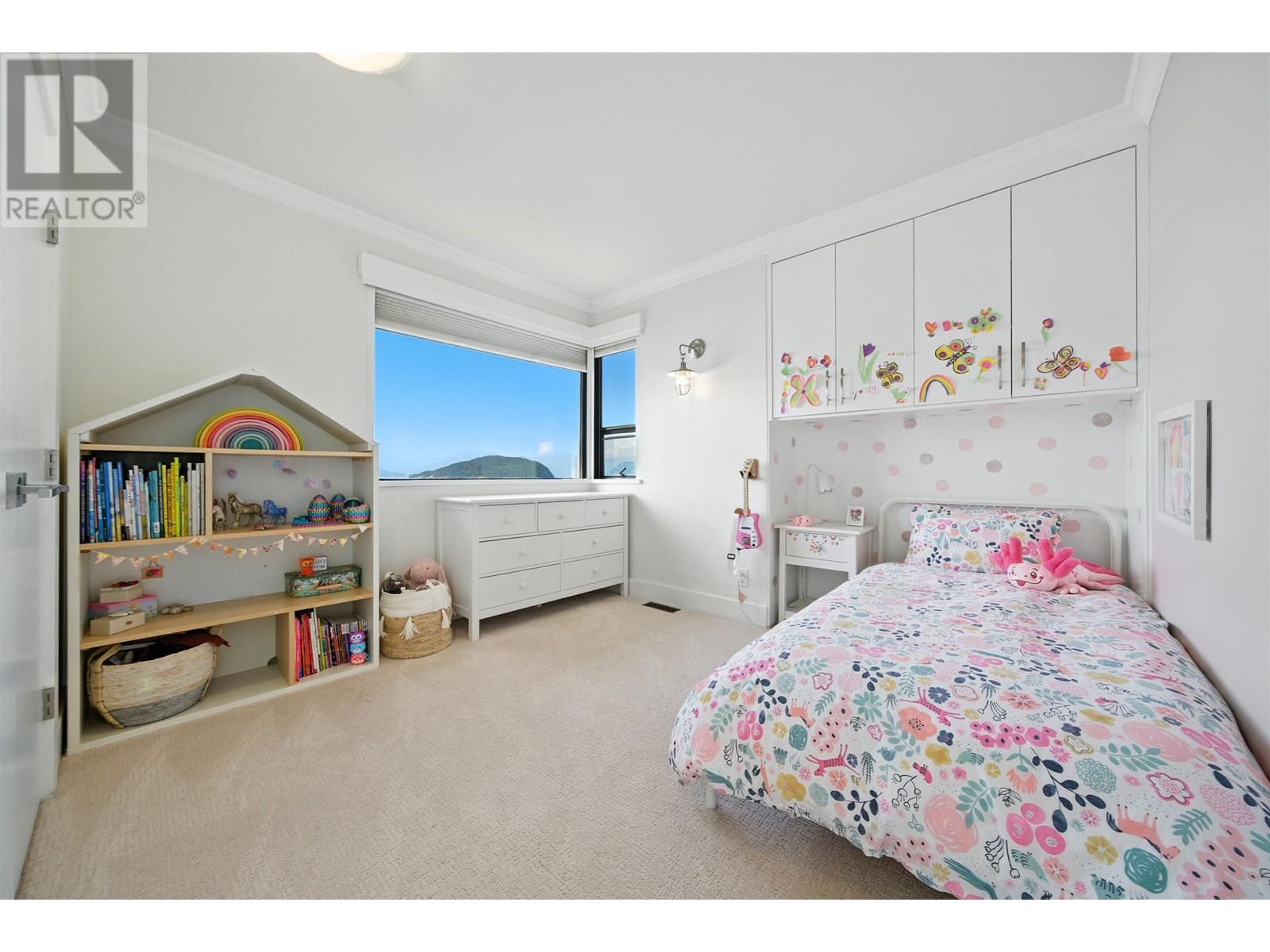 8275 PASCO ROAD, West Vancouver