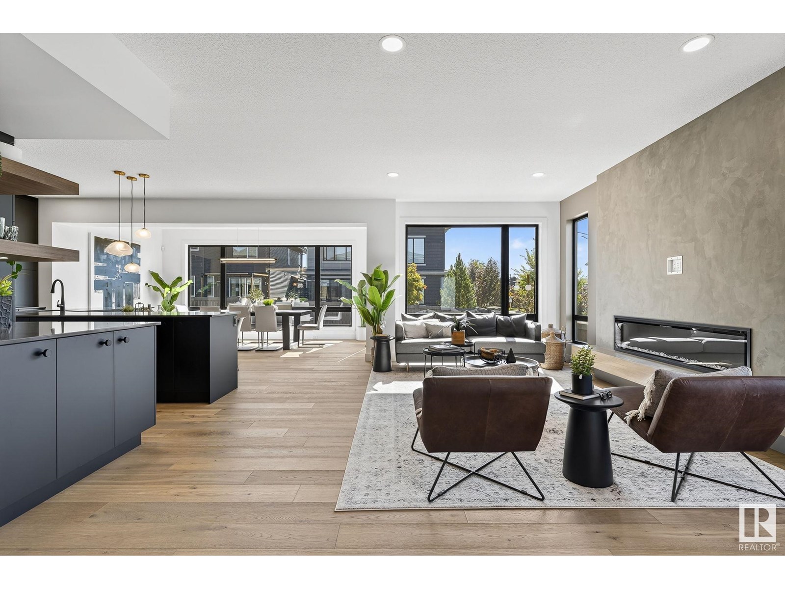 Photo 6 of 6703 Knox Co Sw, Edmonton AB