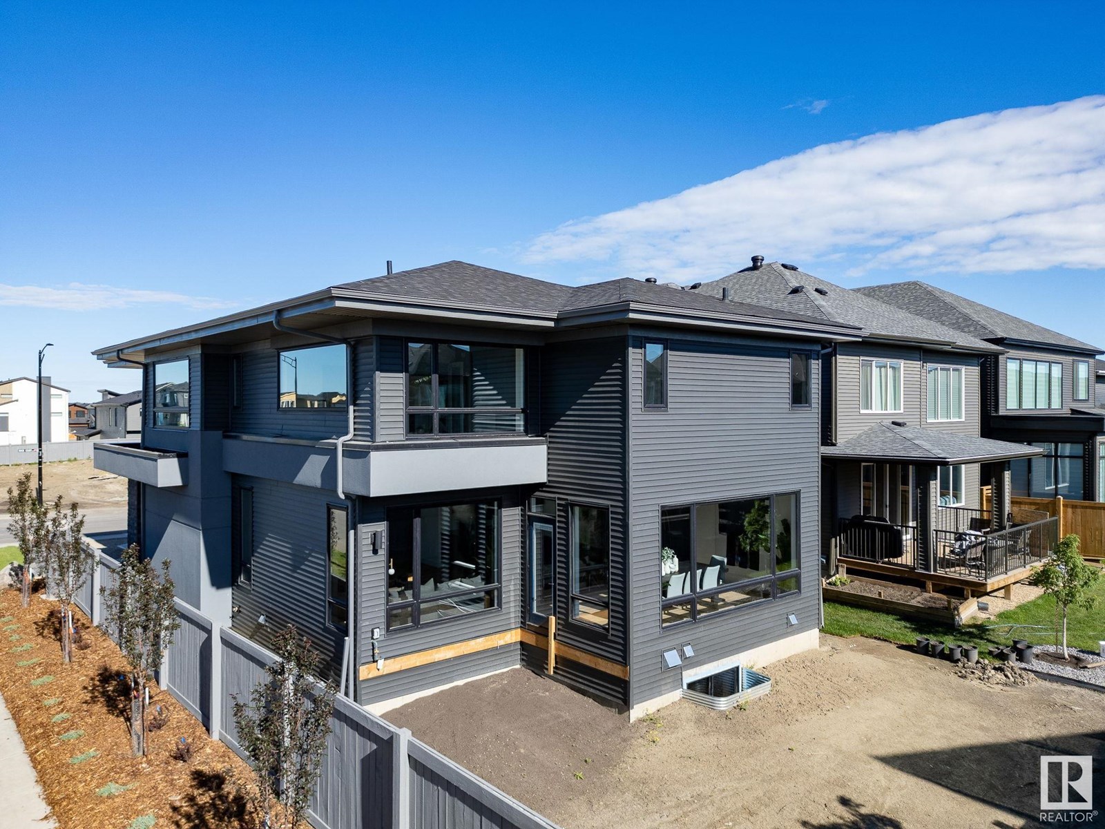 Photo 2 of 6703 Knox Co Sw, Edmonton AB