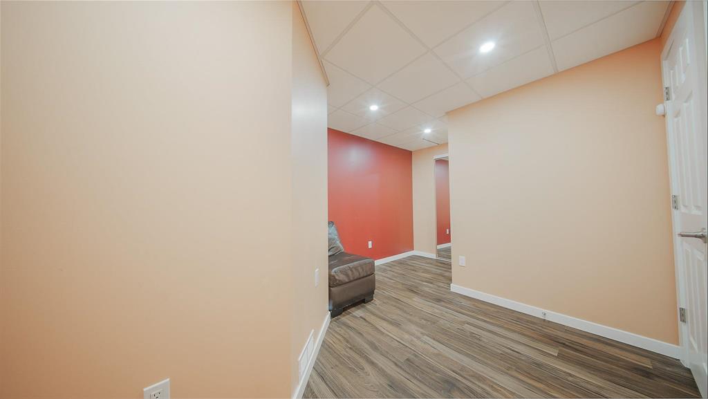 Photo 47 of 53 Wapta Crescent, Winnipeg MB