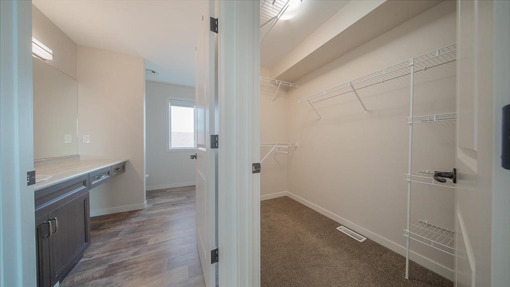Photo 1 of 53 Wapta Crescent, Winnipeg MB