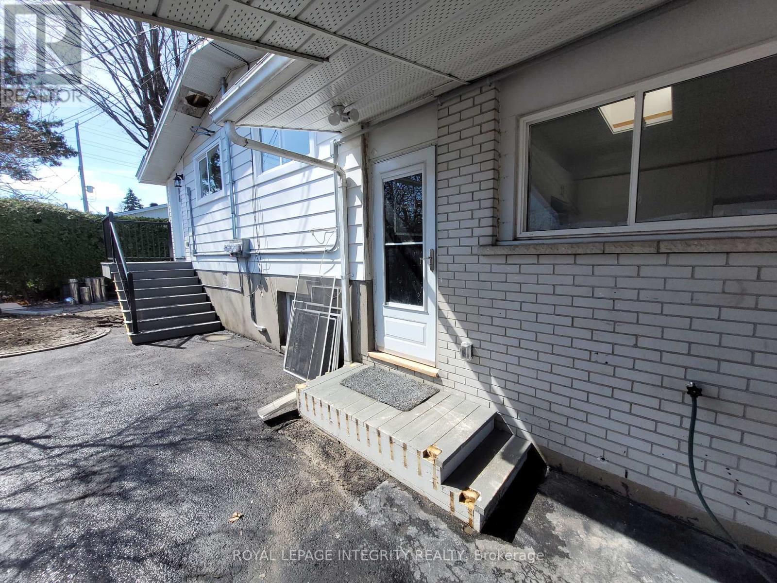 private side entrance