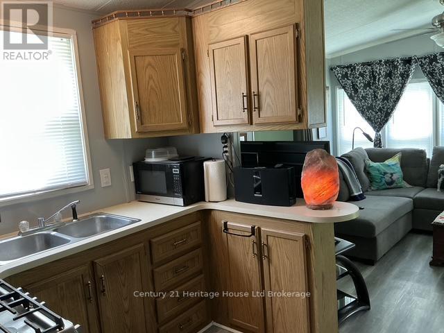 Single Family House for Sale in  WHYLIE   OXFORD  HIGHWAY East Zorra-Tavistock (Hidden Valley) 