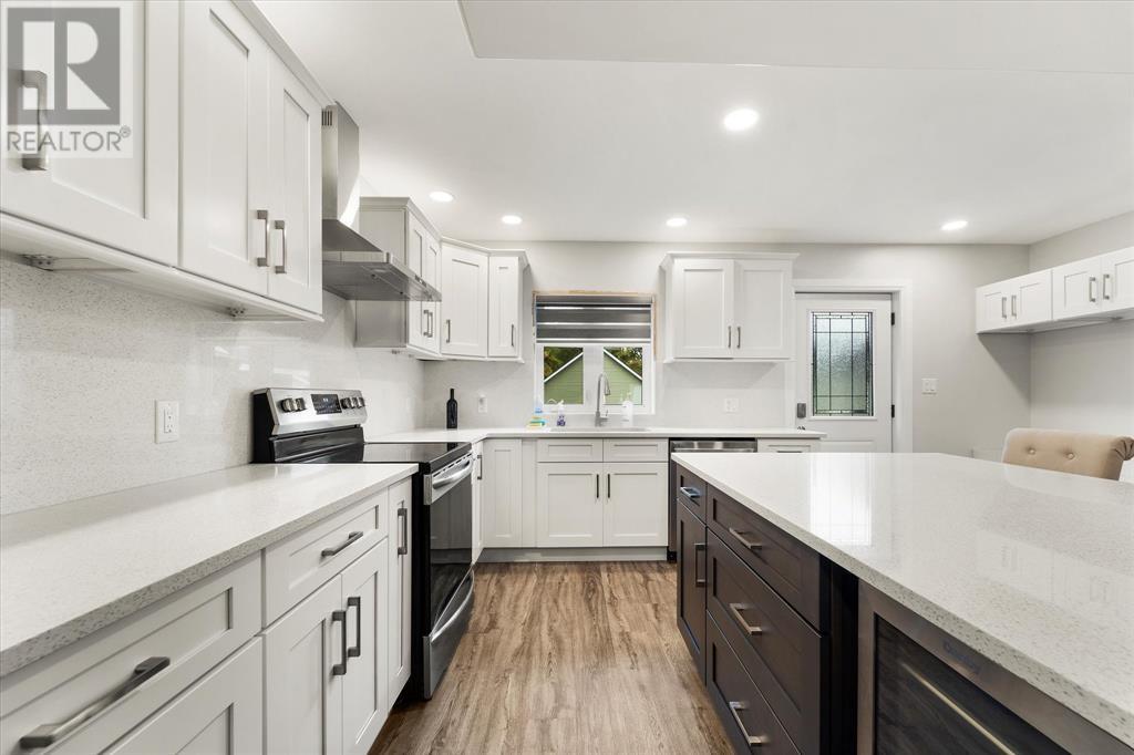 Photo 10 of 1530 Sprucewood, Lasalle ON