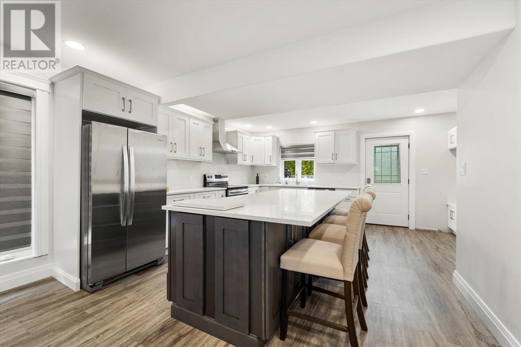 Photo 11 of 1530 Sprucewood, Lasalle ON