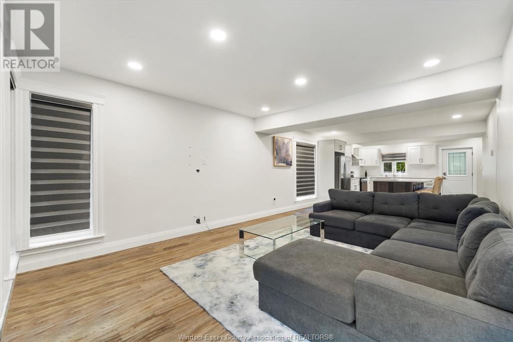 Photo 16 of 1530 Sprucewood, Lasalle ON