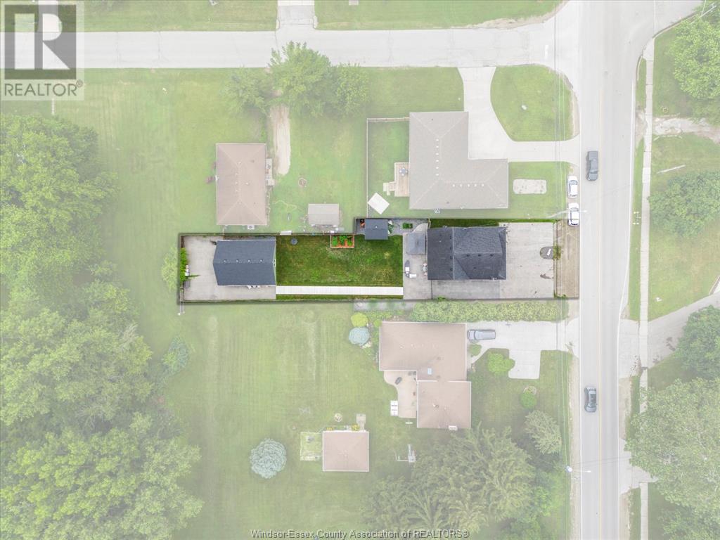 Photo 33 of 1530 Sprucewood, Lasalle ON