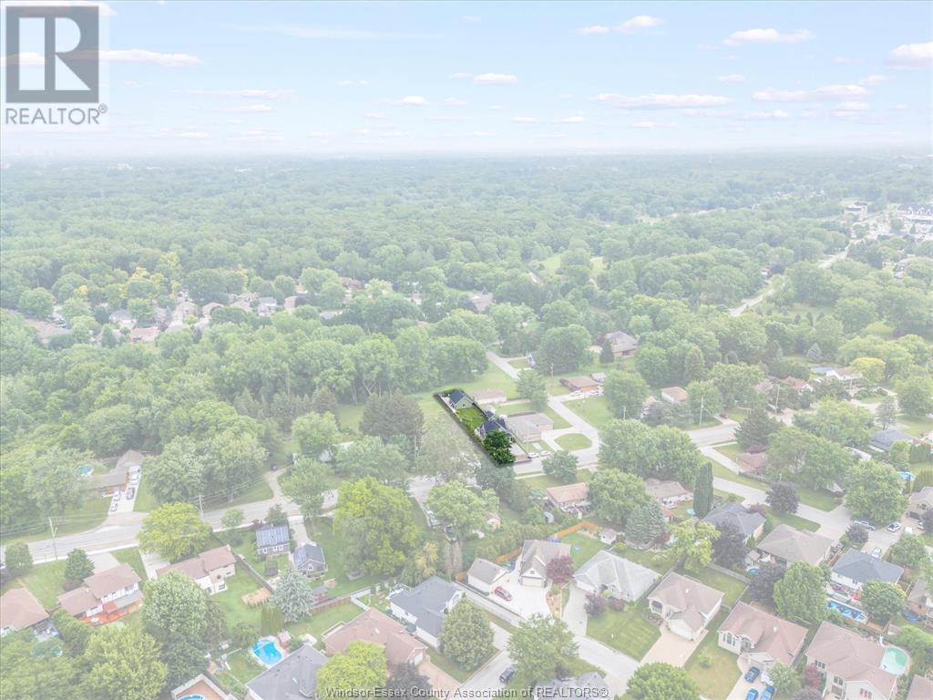 Photo 39 of 1530 Sprucewood, Lasalle ON