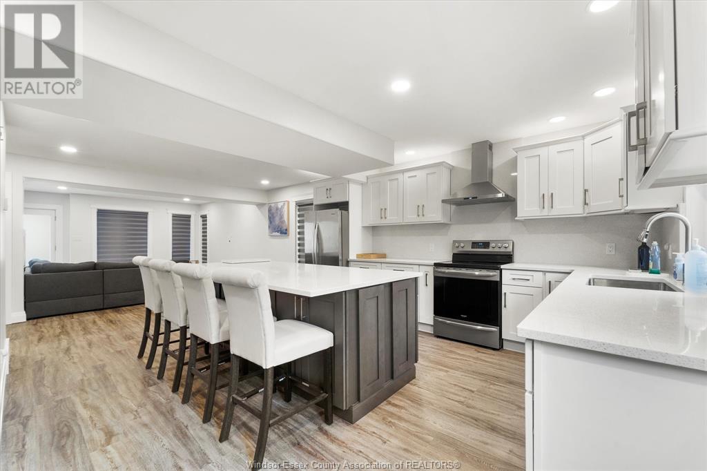 Photo 7 of 1530 Sprucewood, Lasalle ON