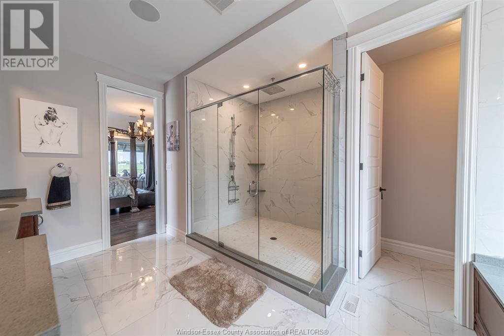 Photo 19 of 3000 South Talbot, Tecumseh ON