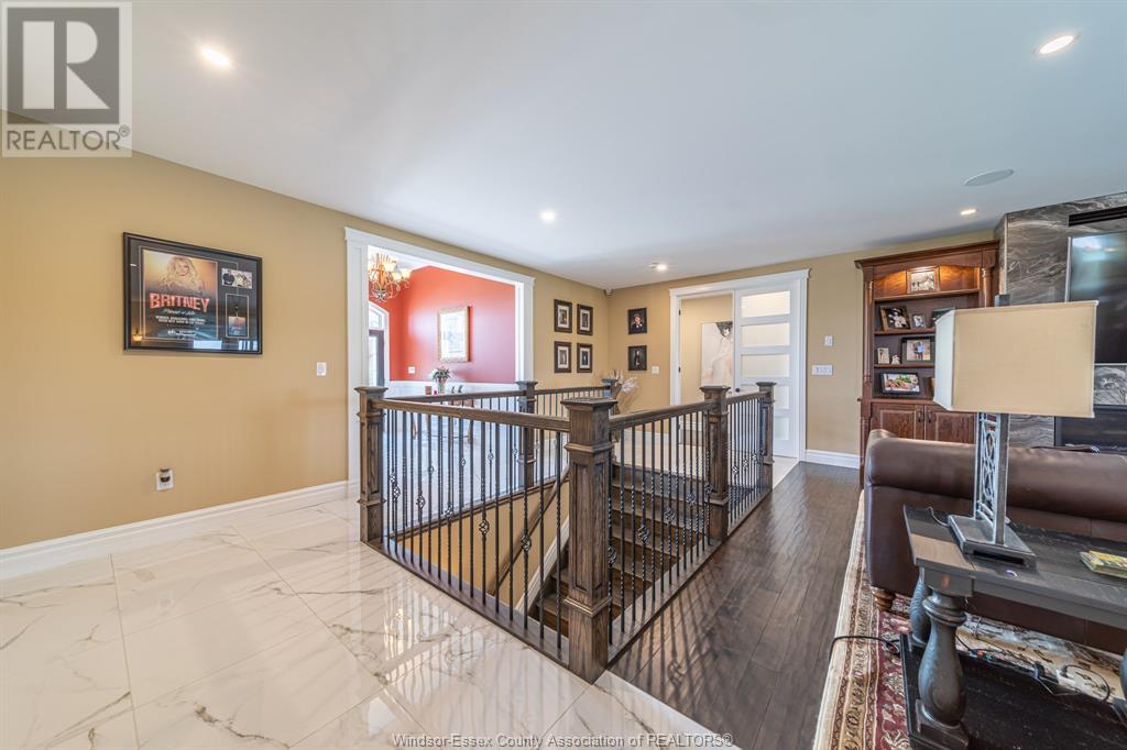 Photo 20 of 3000 South Talbot, Tecumseh ON