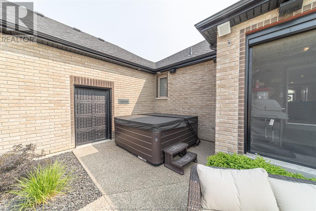 Photo 35 of 3000 South Talbot, Tecumseh ON