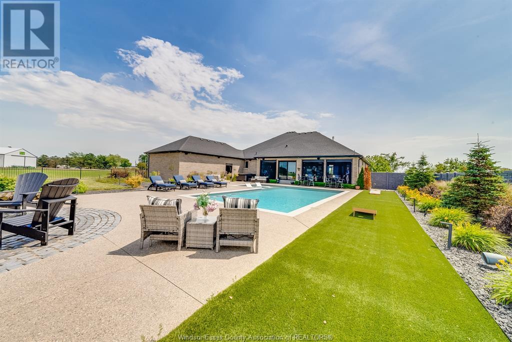 Photo 38 of 3000 South Talbot, Tecumseh ON