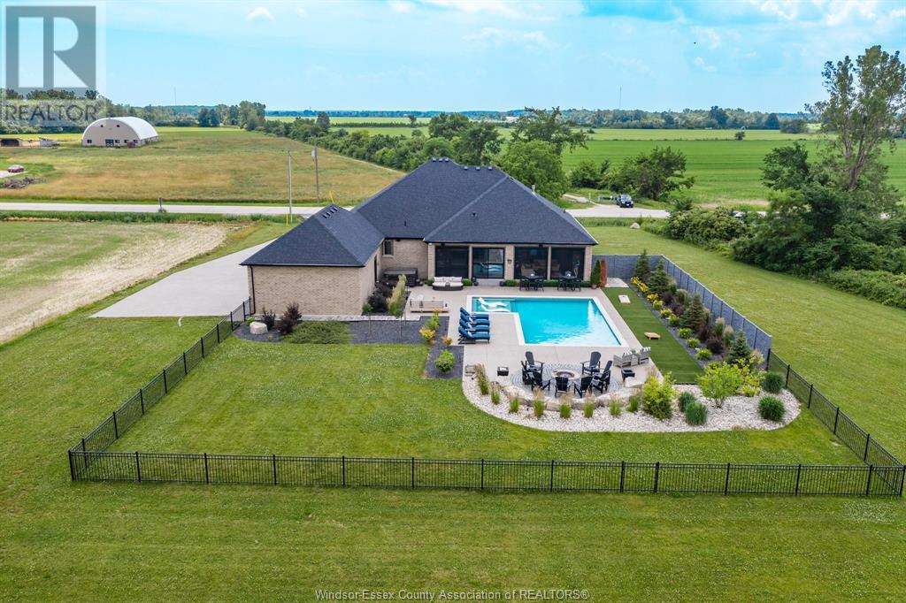 Photo 45 of 3000 South Talbot, Tecumseh ON