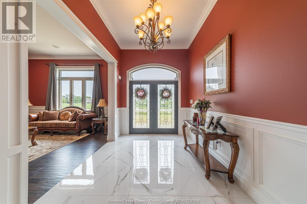 Photo 6 of 3000 South Talbot, Tecumseh ON