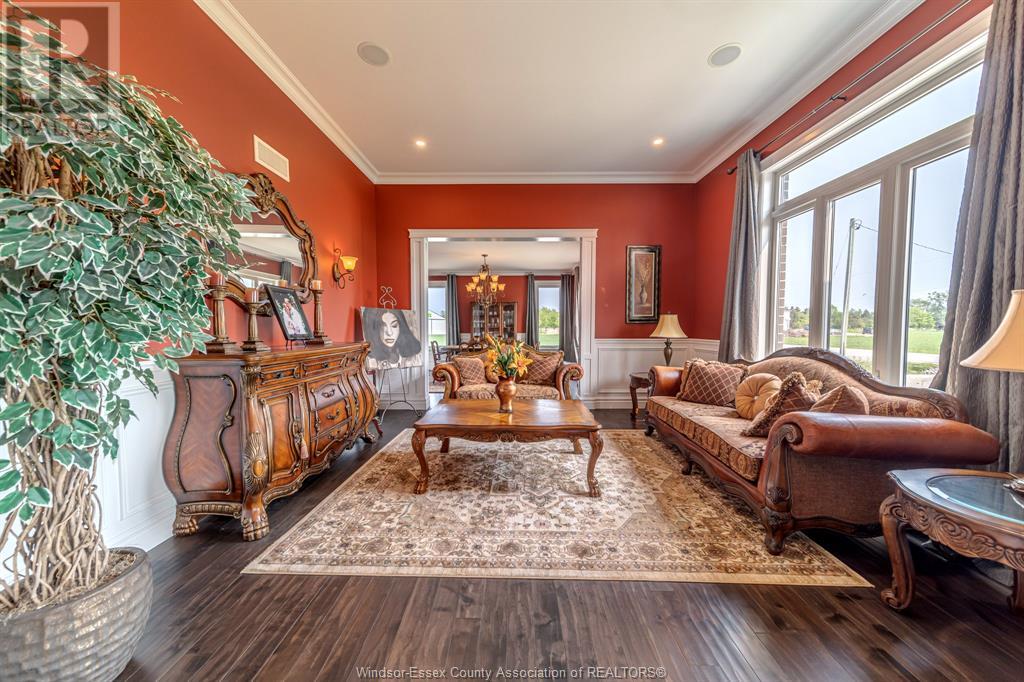 Photo 7 of 3000 South Talbot, Tecumseh ON