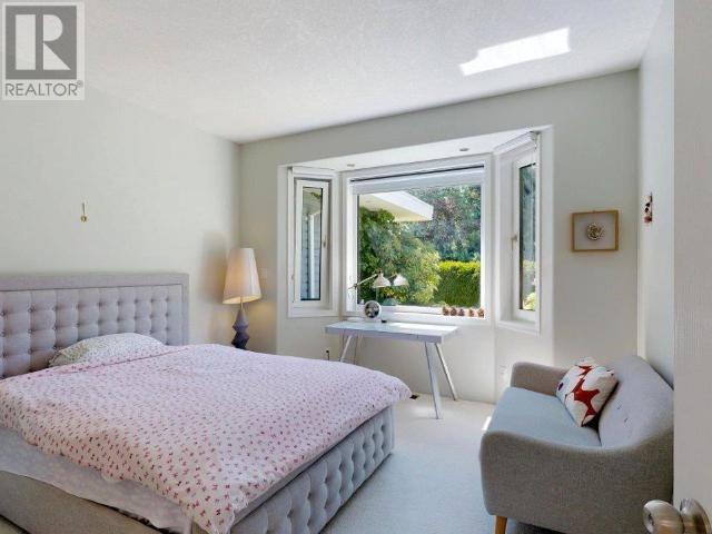 10219 DOUGLAS BAY ROAD, Powell River