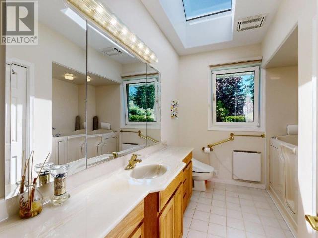 10219 DOUGLAS BAY ROAD, Powell River