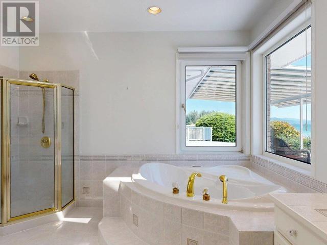 10219 DOUGLAS BAY ROAD, Powell River