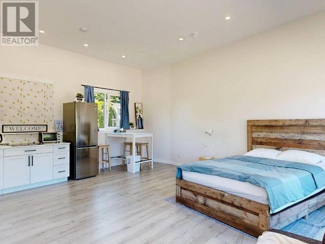 10219 DOUGLAS BAY ROAD, Powell River