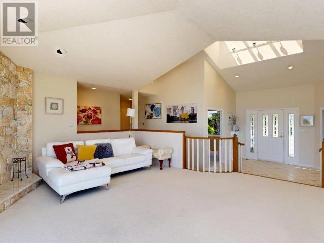 10219 DOUGLAS BAY ROAD, Powell River