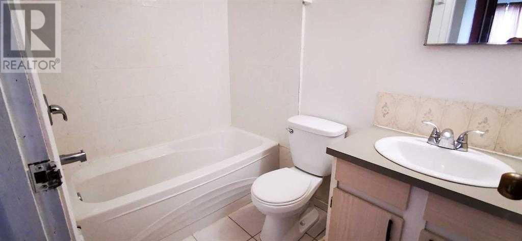 Single Family House for Sale in    Street NE Thorncliffe Calgary 